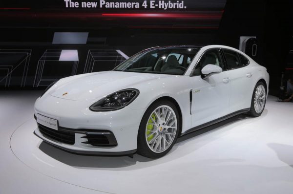 Porsche Panamera Неймара