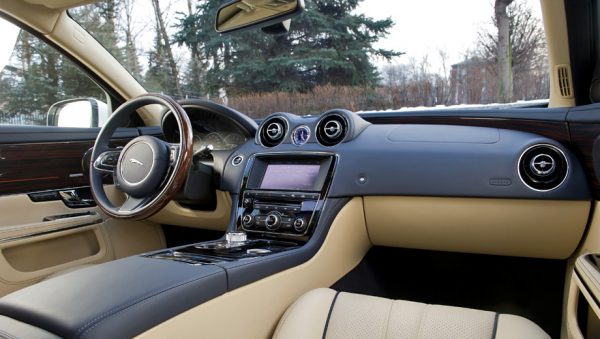 Салон Jaguar XJ